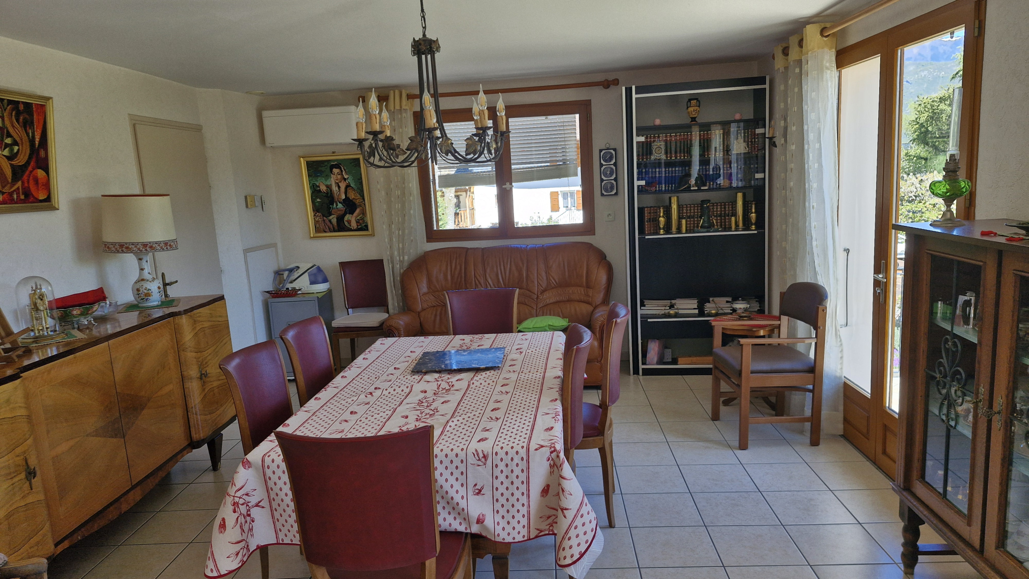 CHARMANTE MAISON AU COEUR DU VILLAGE